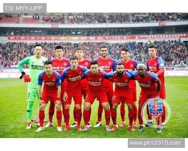 重庆斯威与广州富力精彩对决视频直播全程回顾与赛后分析
